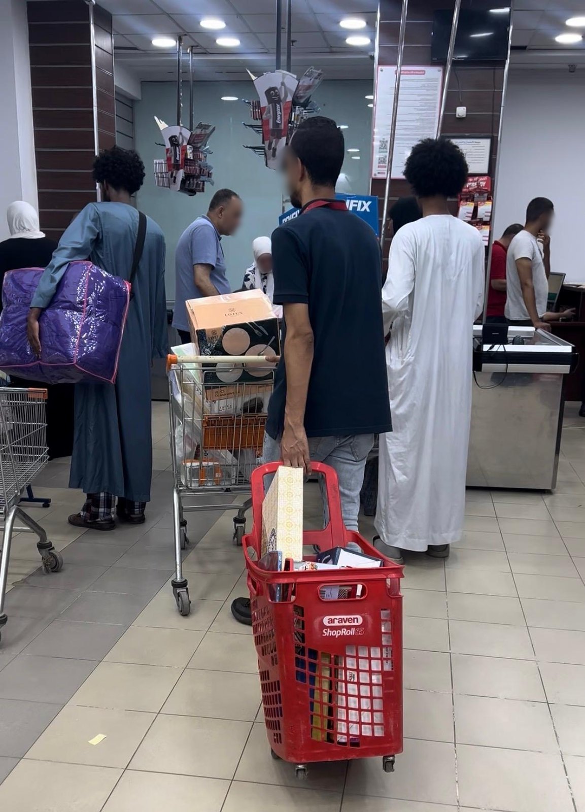 Shopping with families in Cairo
